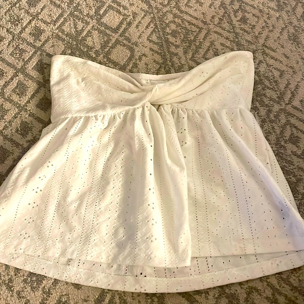 SHEIN STRAPLESS SHIRT.